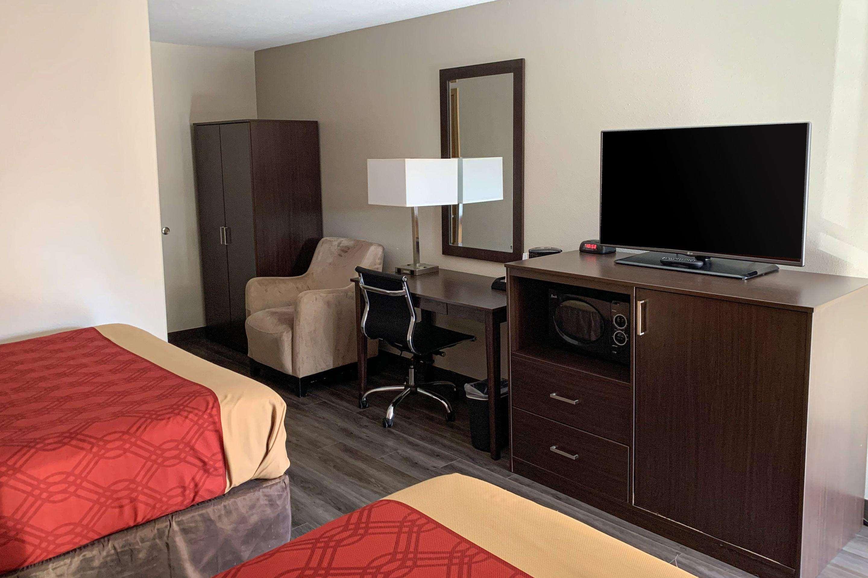 Econo Lodge City Center Портланд Екстериор снимка