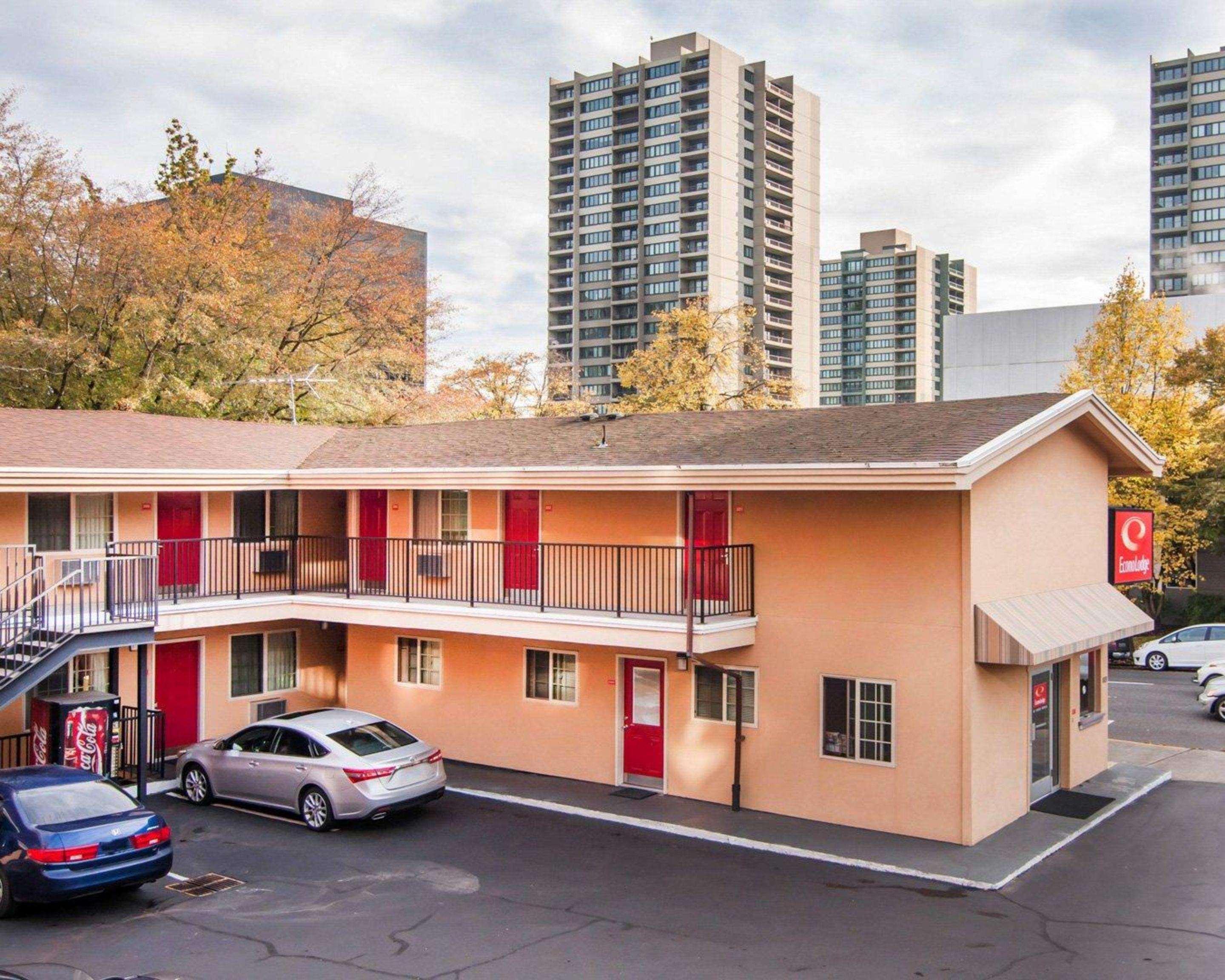 Econo Lodge City Center Портланд Екстериор снимка