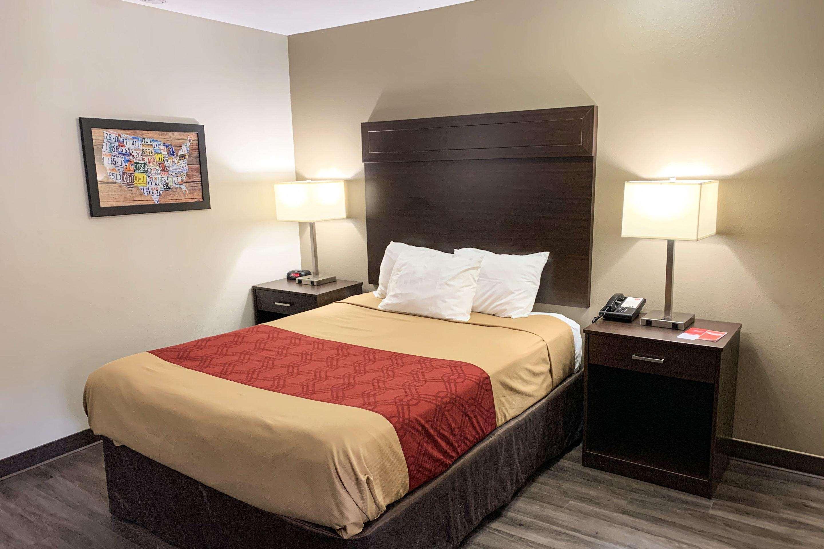 Econo Lodge City Center Портланд Екстериор снимка